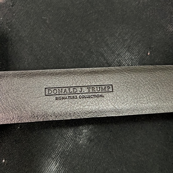 Donald J. Trump Signature Collection Black Leather Belt Size 36/90 - Picture 5 of 8
